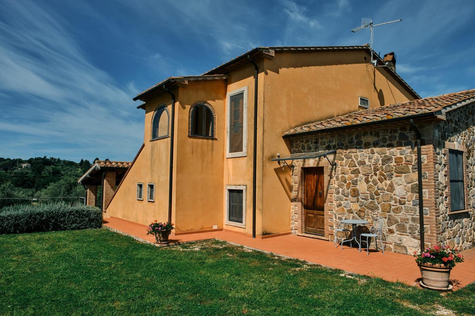 8380 Agriturismo Il Saragiolo Manciano Exterior foto