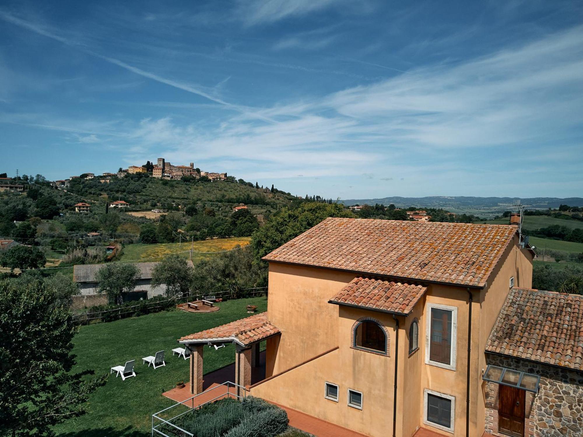 8380 Agriturismo Il Saragiolo Manciano Exterior foto